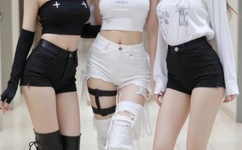 邻居巨乳正在播放